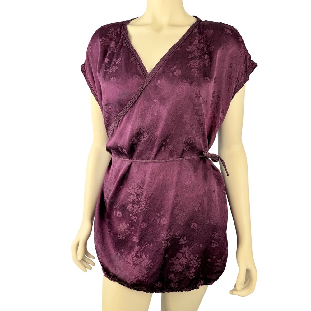 URU Kristine St. Erik Wrap Top Womens One Size Purple Silk Floral Jacquard Silk‎